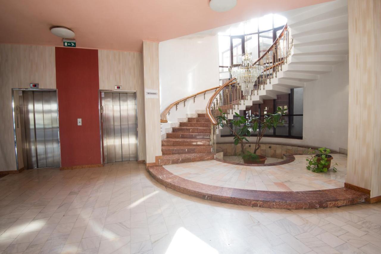 Hotel Victoria Клуж-Напока Екстериор снимка