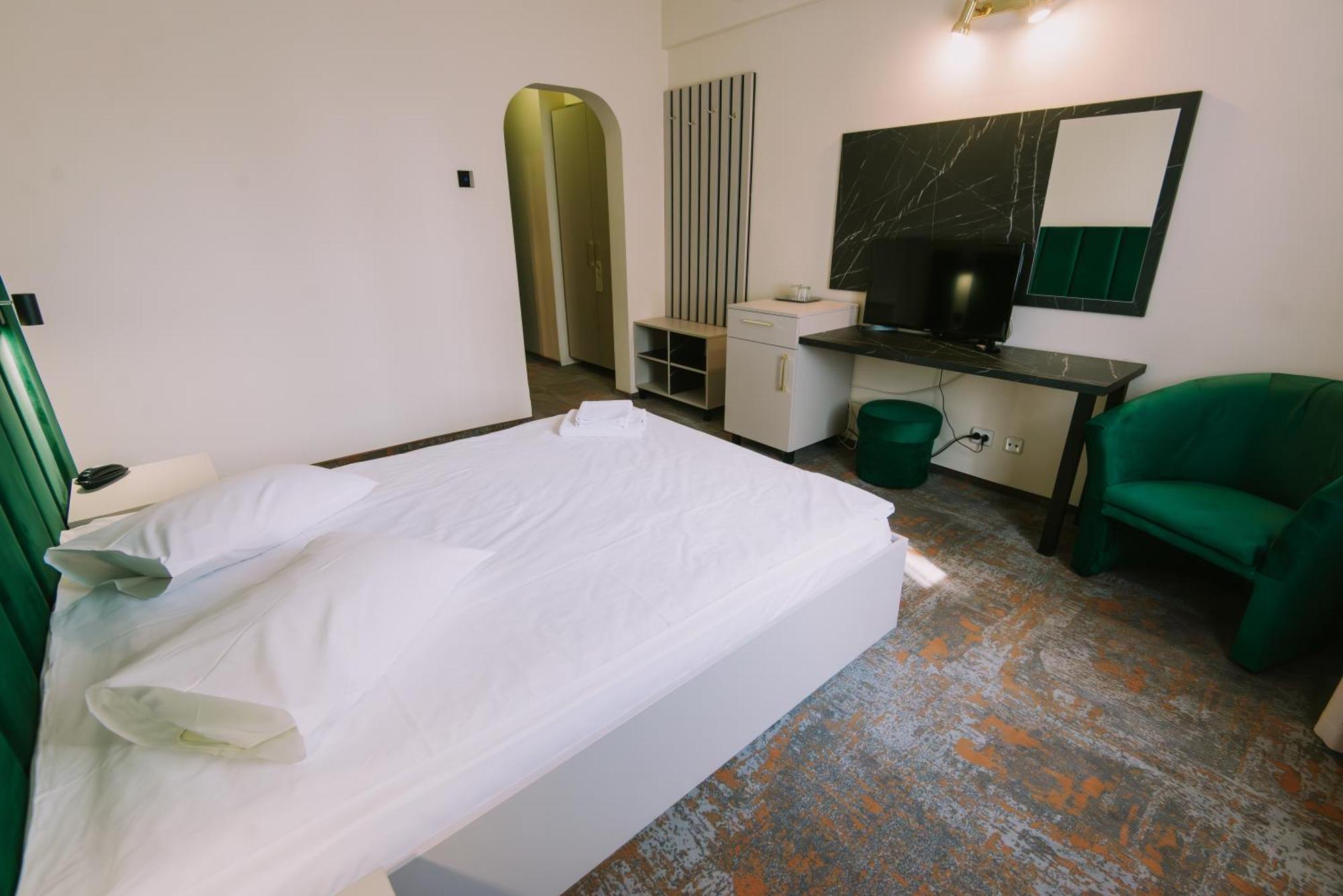 Hotel Victoria Клуж-Напока Екстериор снимка