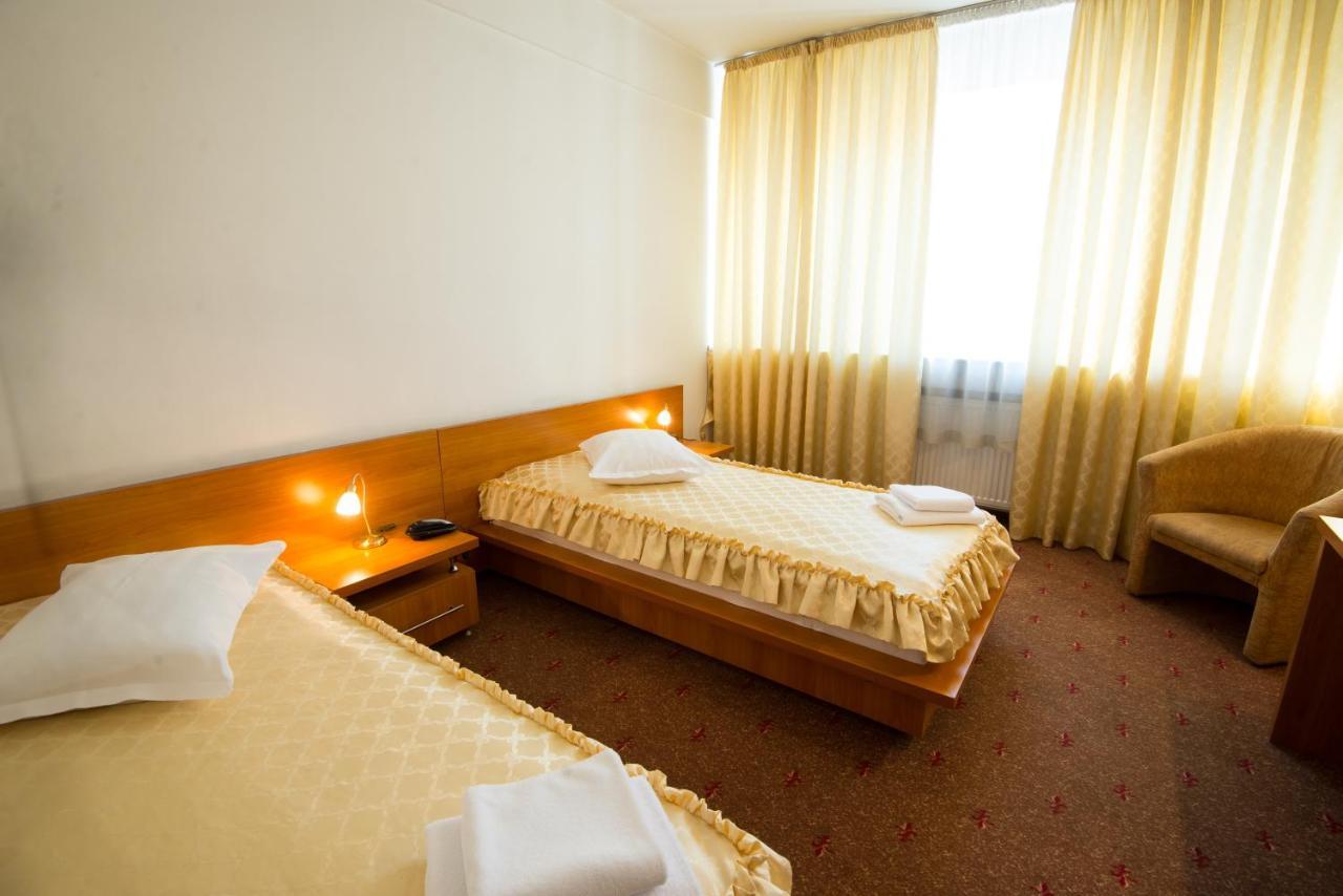 Hotel Victoria Клуж-Напока Екстериор снимка